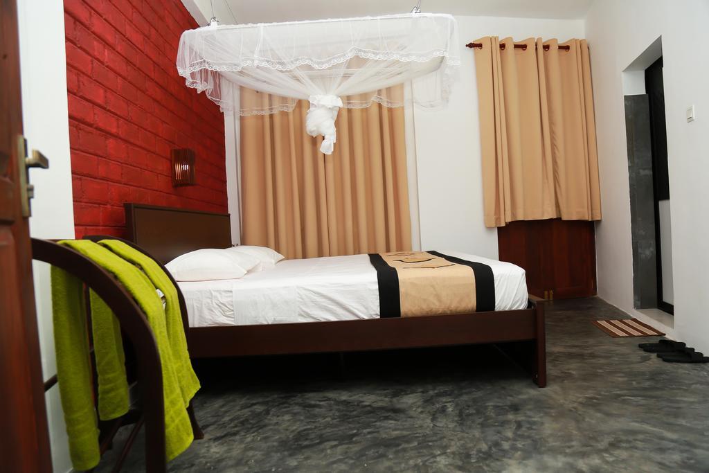 Four Season Guest House تانجالي المظهر الخارجي الصورة