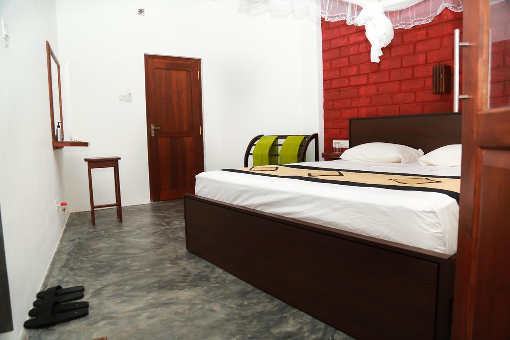 Four Season Guest House تانجالي المظهر الخارجي الصورة